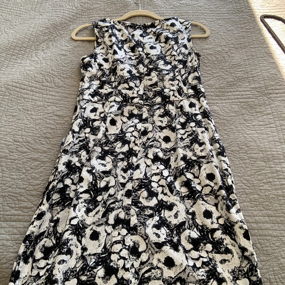 Loft 6p floral dress - Picture 3 of 5